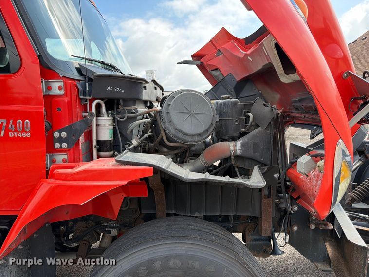 image for item DY3315 2007 International 7400 dump truck