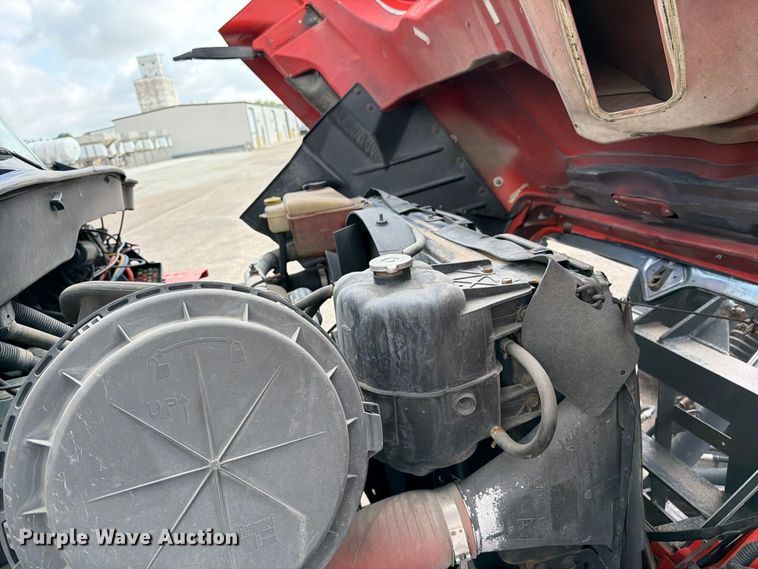 image for item DY3315 2007 International 7400 dump truck