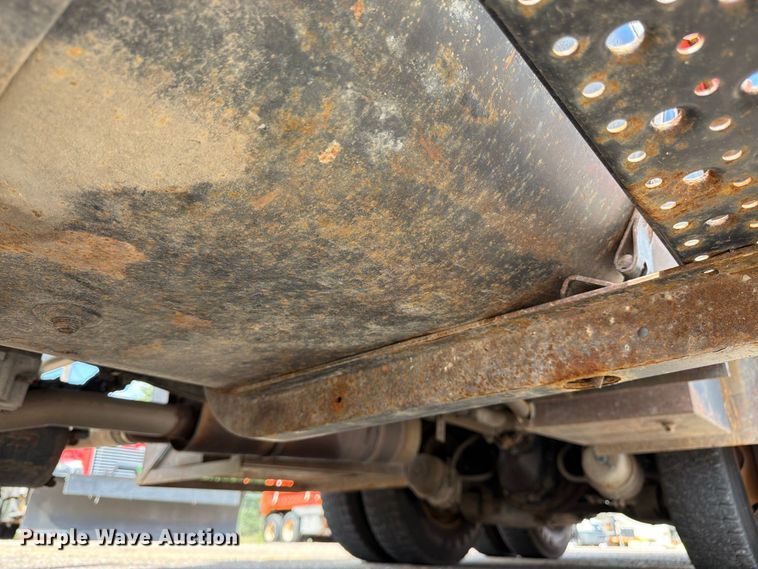 image for item DY3315 2007 International 7400 dump truck