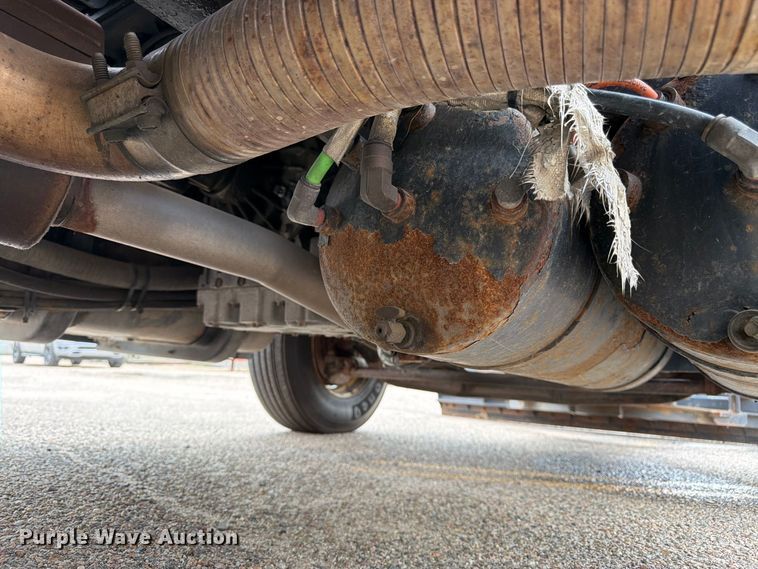 image for item DY3315 2007 International 7400 dump truck