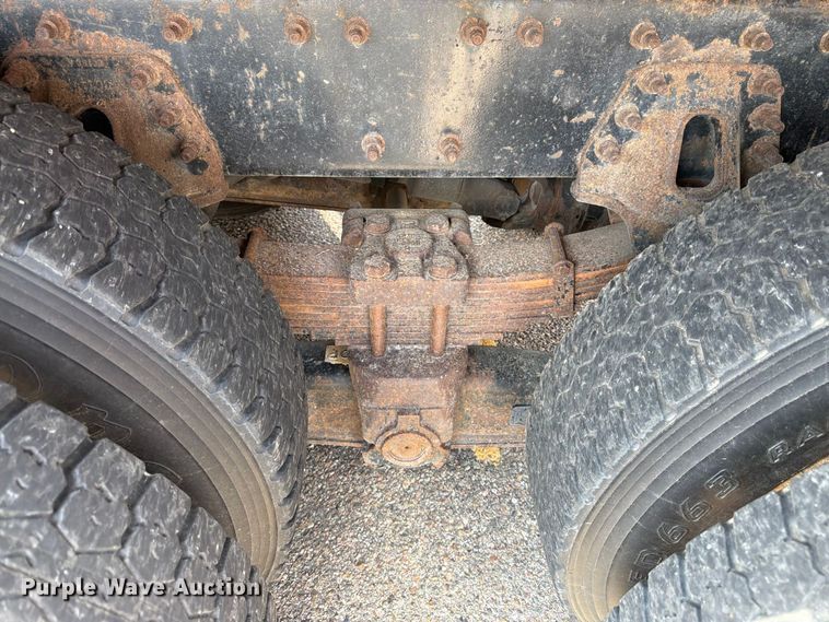 image for item DY3315 2007 International 7400 dump truck