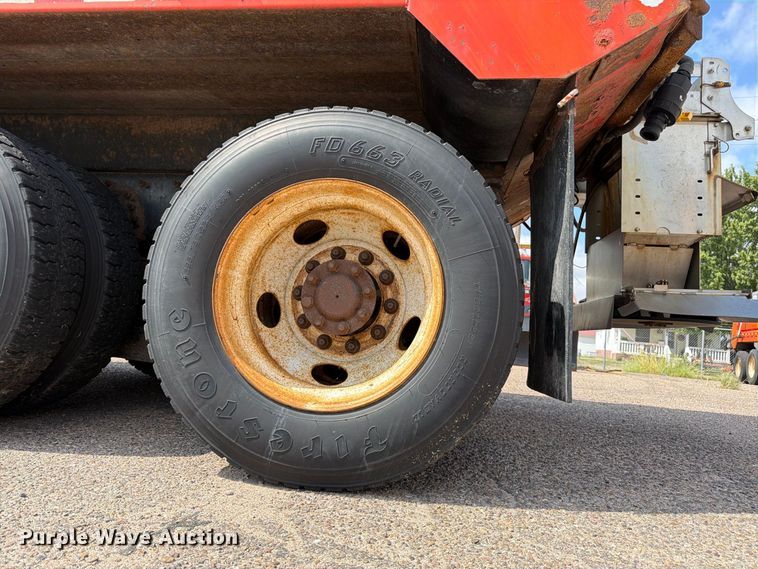 image for item DY3315 2007 International 7400 dump truck