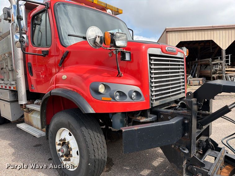 image for item DY3316 2011 Freightliner M2 dump truck