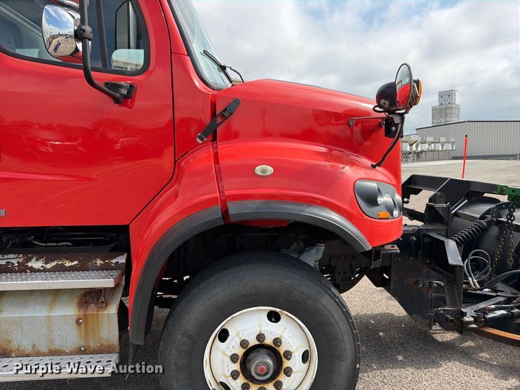 image for item DY3316 2011 Freightliner M2 dump truck