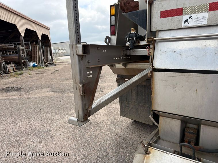image for item DY3316 2011 Freightliner M2 dump truck