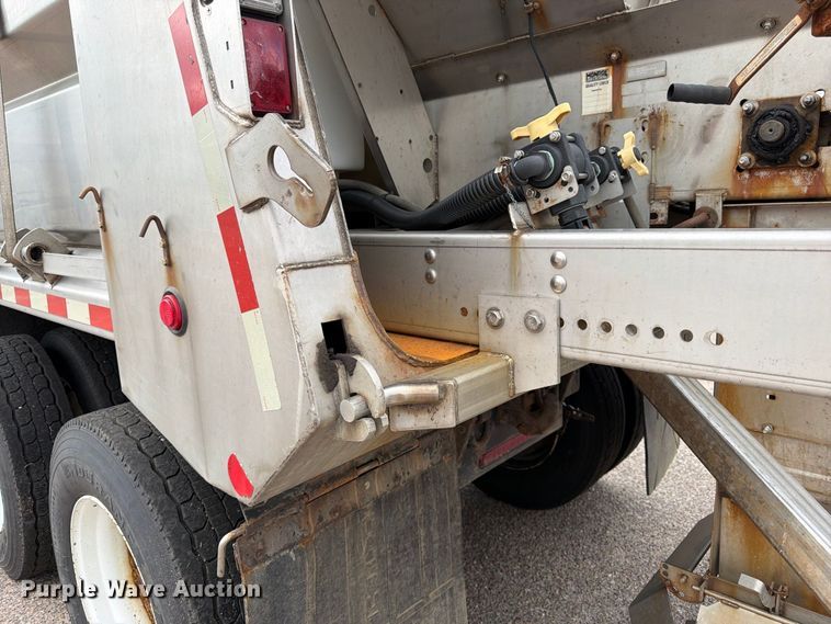 image for item DY3316 2011 Freightliner M2 dump truck