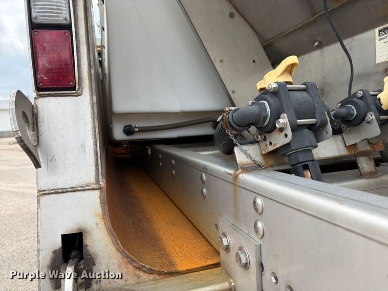 image for item DY3316 2011 Freightliner M2 dump truck