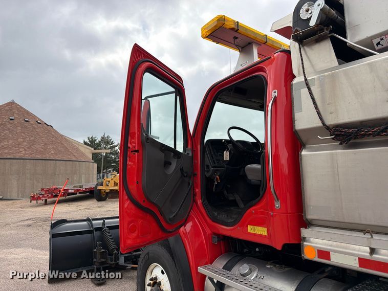 image for item DY3316 2011 Freightliner M2 dump truck
