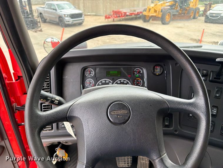 image for item DY3316 2011 Freightliner M2 dump truck