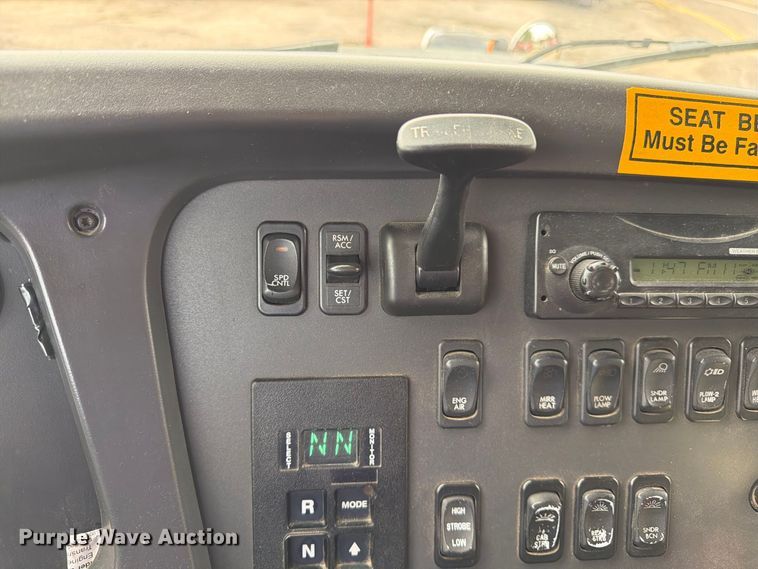 image for item DY3316 2011 Freightliner M2 dump truck