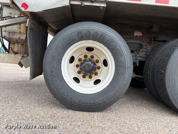 image for item DY3316 2011 Freightliner M2 dump truck
