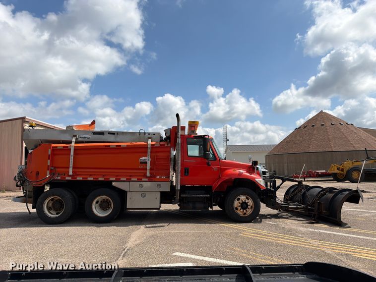 image for item DY3317 2007 International SF525 dump truck