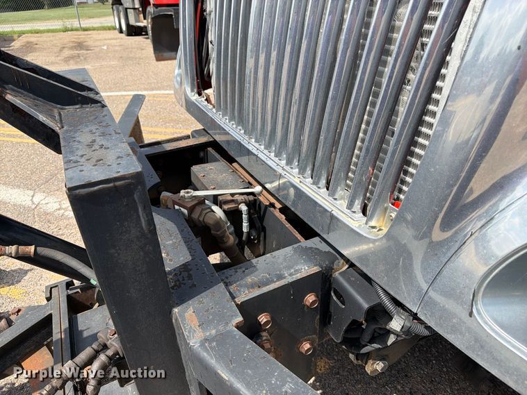 image for item DY3317 2007 International SF525 dump truck