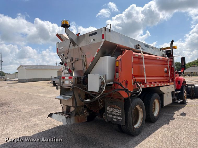 image for item DY3317 2007 International SF525 dump truck