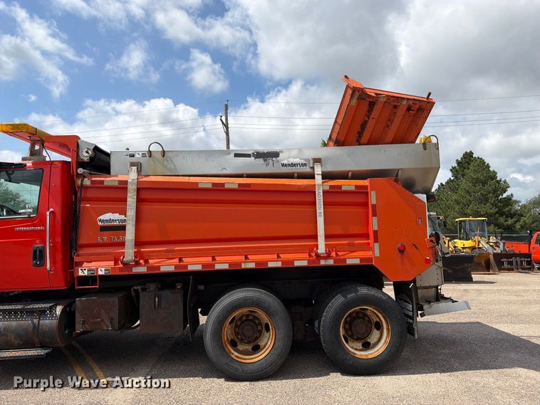 image for item DY3317 2007 International SF525 dump truck
