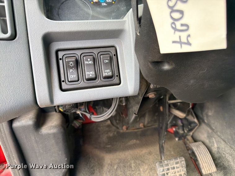 image for item DY3317 2007 International SF525 dump truck