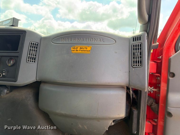image for item DY3317 2007 International SF525 dump truck