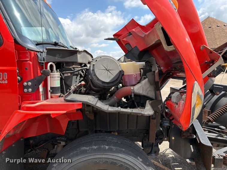 image for item DY3317 2007 International SF525 dump truck