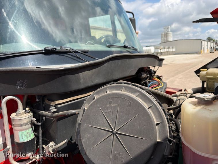 image for item DY3317 2007 International SF525 dump truck