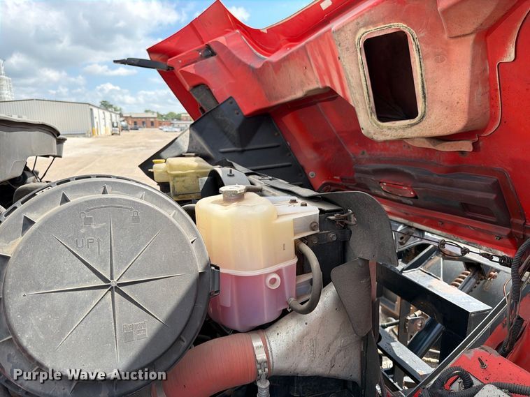 image for item DY3317 2007 International SF525 dump truck