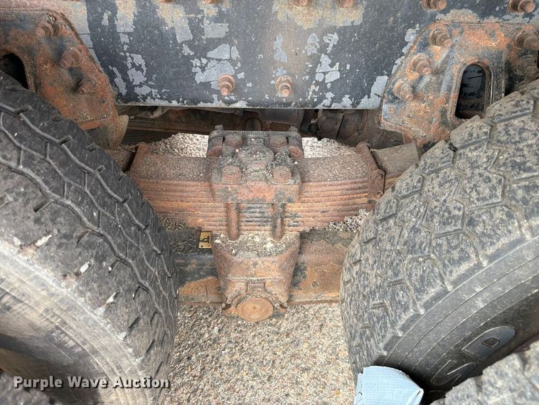 image for item DY3317 2007 International SF525 dump truck