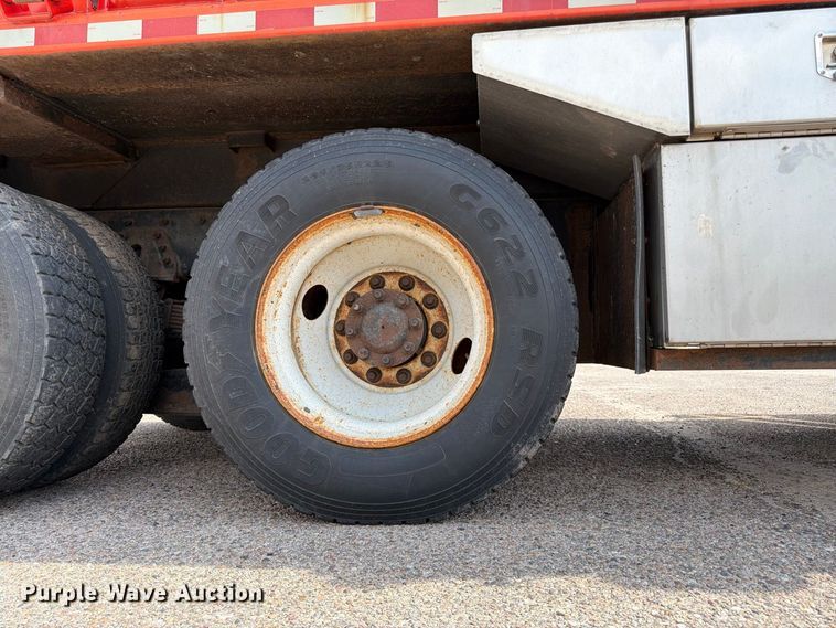 image for item DY3317 2007 International SF525 dump truck