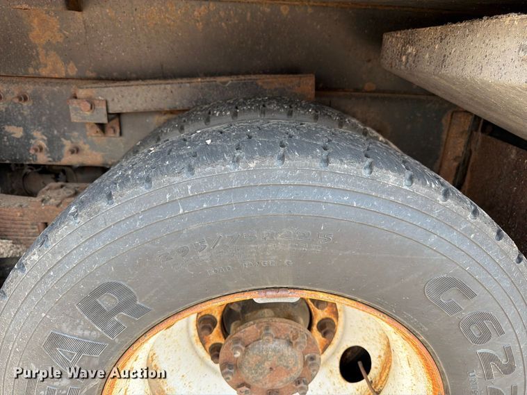 image for item DY3317 2007 International SF525 dump truck