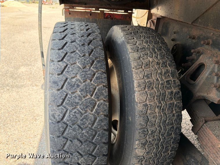 image for item DY3317 2007 International SF525 dump truck