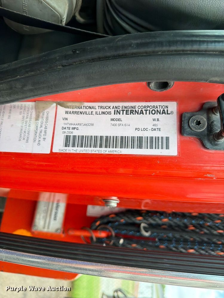 image for item DY3317 2007 International SF525 dump truck