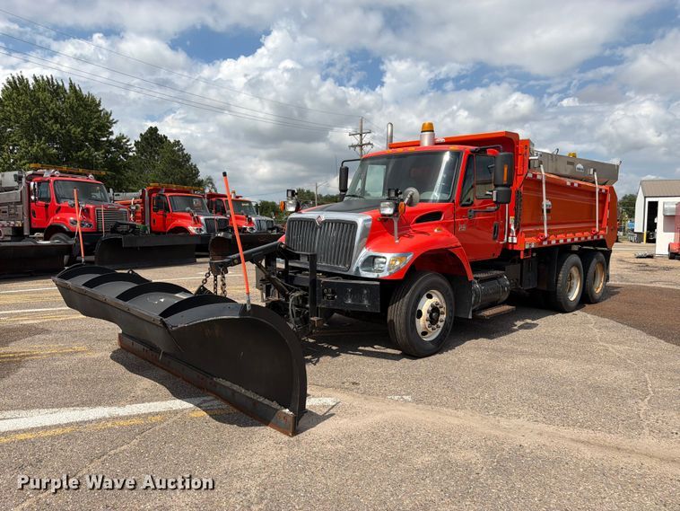 2007 International 7400 dump truck