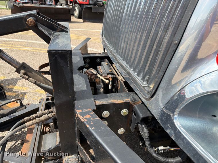 image for item DY3318 2007 International 7400 dump truck