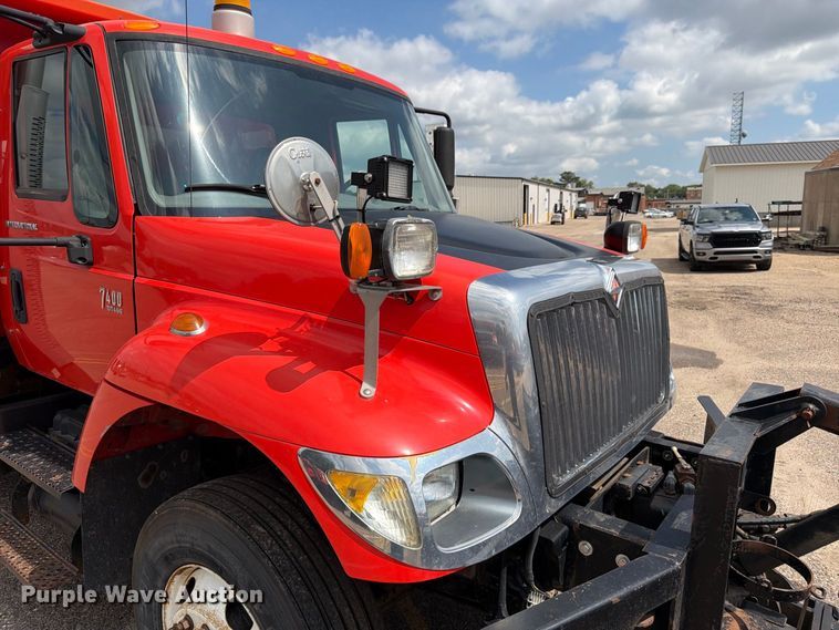 image for item DY3318 2007 International 7400 dump truck