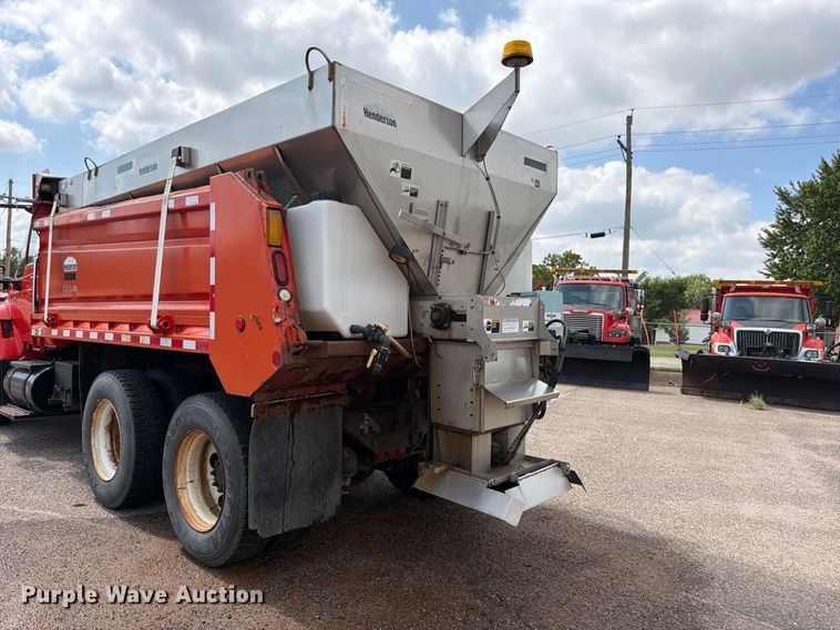 image for item DY3318 2007 International 7400 dump truck