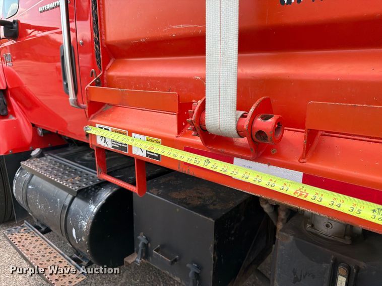 image for item DY3318 2007 International 7400 dump truck