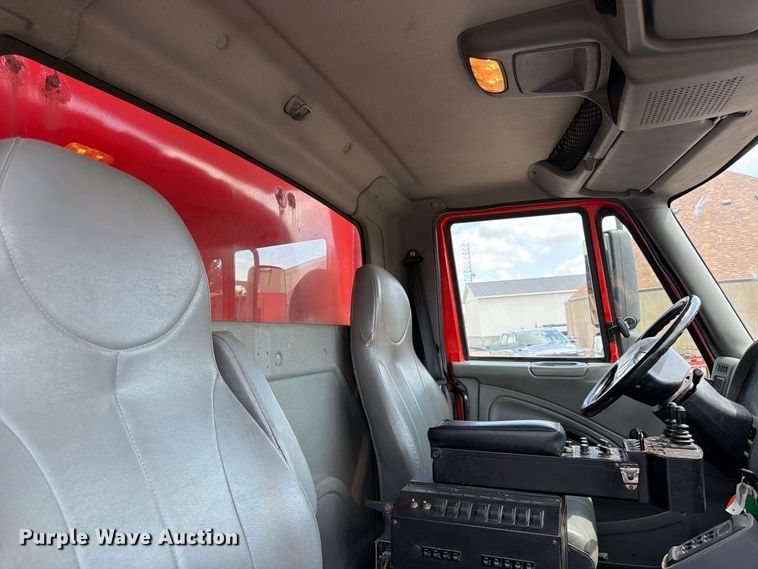 image for item DY3318 2007 International 7400 dump truck