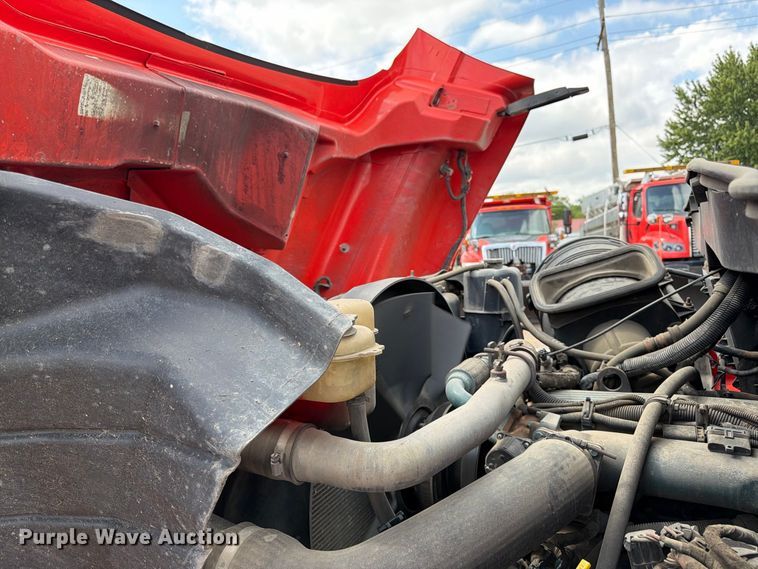 image for item DY3318 2007 International 7400 dump truck