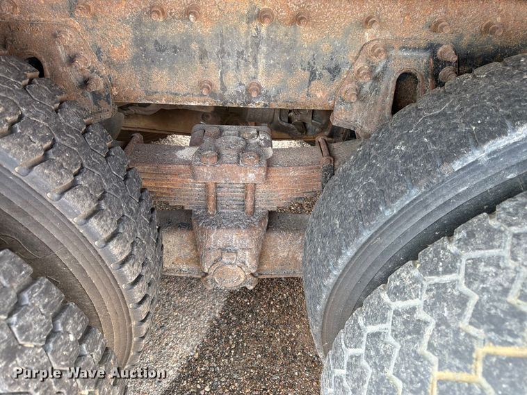 image for item DY3318 2007 International 7400 dump truck