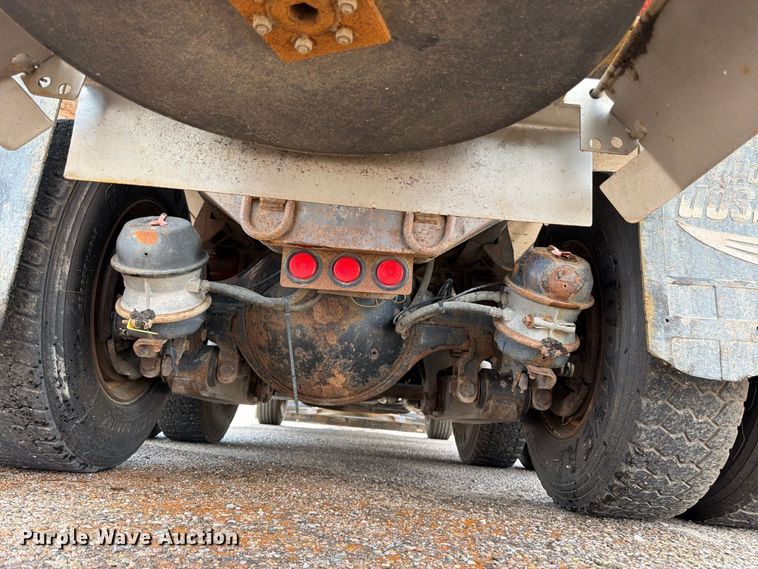 image for item DY3318 2007 International 7400 dump truck