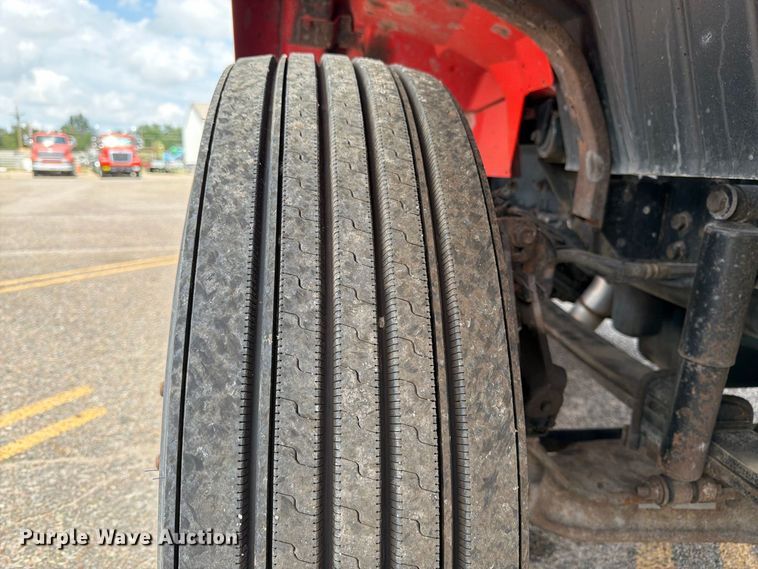 image for item DY3318 2007 International 7400 dump truck