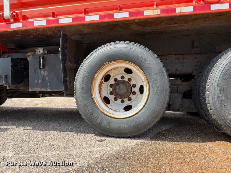 image for item DY3318 2007 International 7400 dump truck