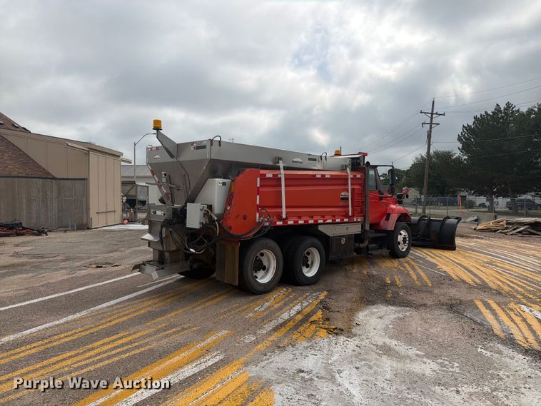 image for item DY3319 2007 International 7400 dump truck