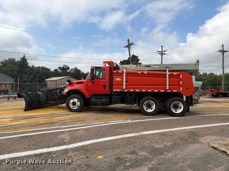 image for item DY3319 2007 International 7400 dump truck