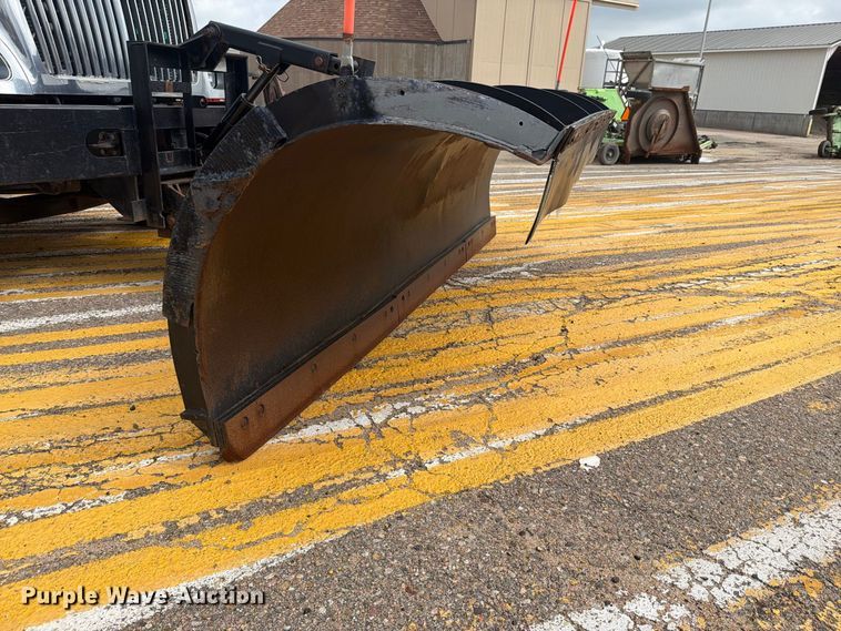 image for item DY3319 2007 International 7400 dump truck