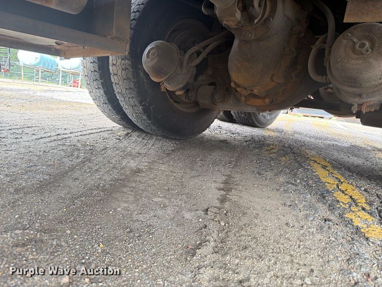 image for item DY3319 2007 International 7400 dump truck