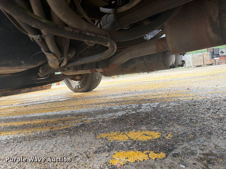 image for item DY3319 2007 International 7400 dump truck
