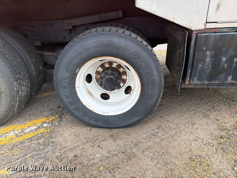 image for item DY3319 2007 International 7400 dump truck