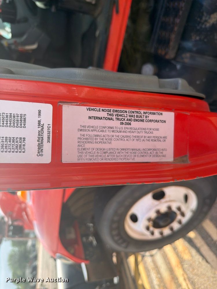 image for item DY3319 2007 International 7400 dump truck