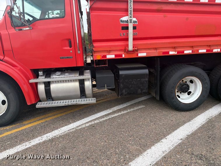 image for item DY3320 2009 Sterling L7500 dump truck
