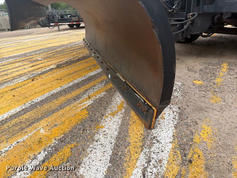 image for item DY3320 2009 Sterling L7500 dump truck