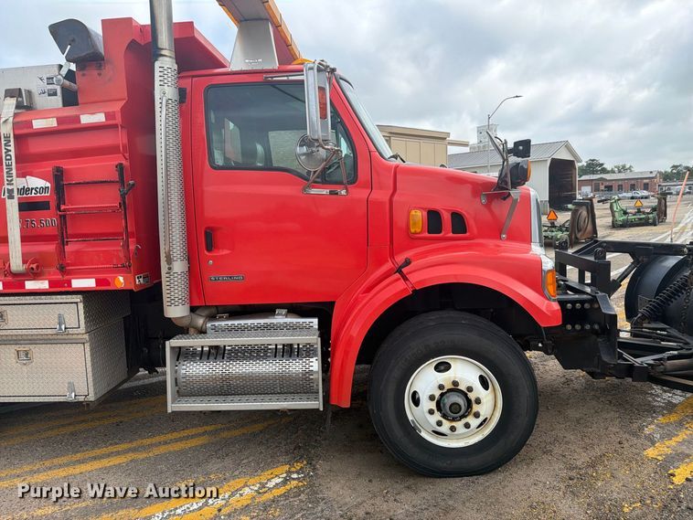 image for item DY3320 2009 Sterling L7500 dump truck